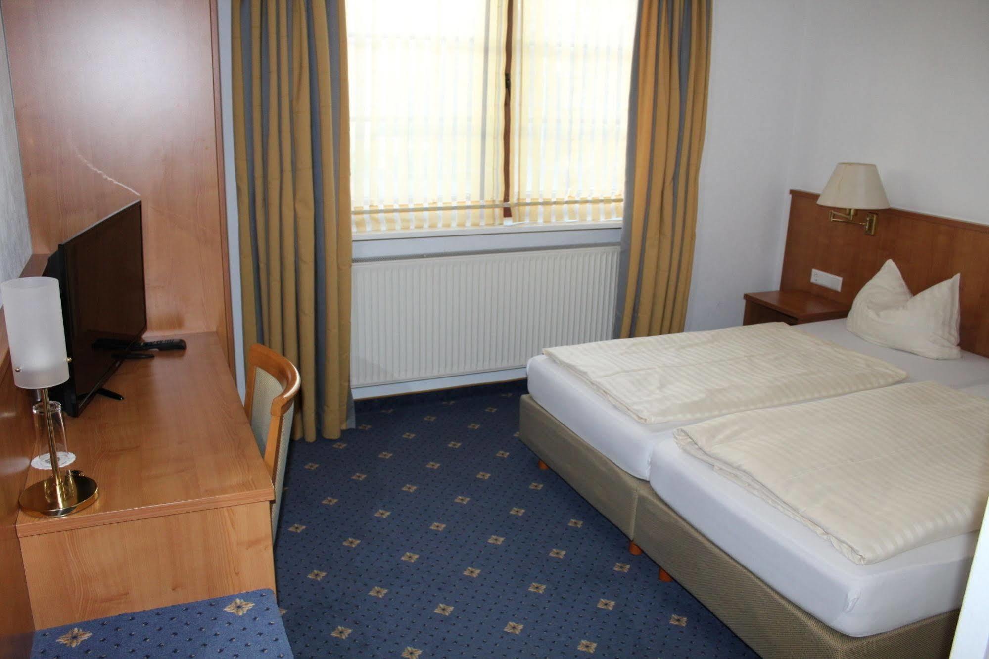 Kaiserhof Hotel 3*